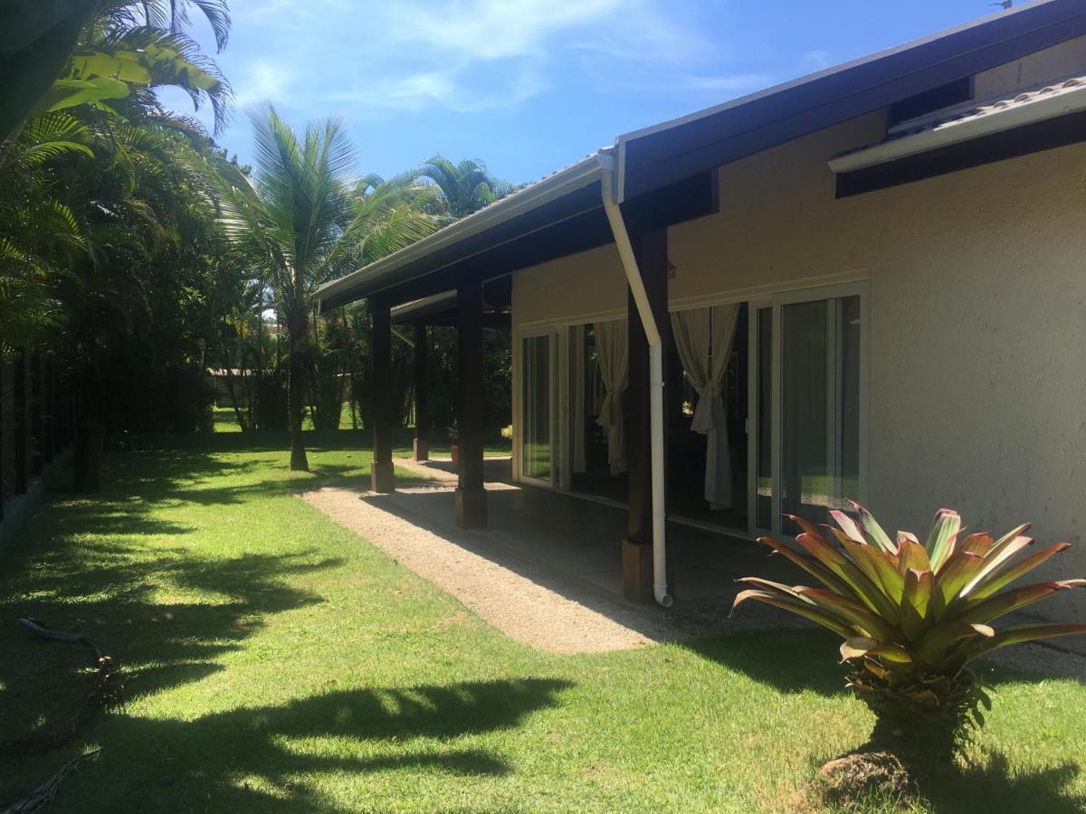 Praia De Itamambuca- Casa Charmosa E Iluminada Ubatuba Ngoại thất bức ảnh